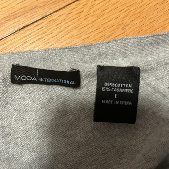 Moda Cropped Shrug Lightweight Short Sleeve Sweater - Picture 3 of 3